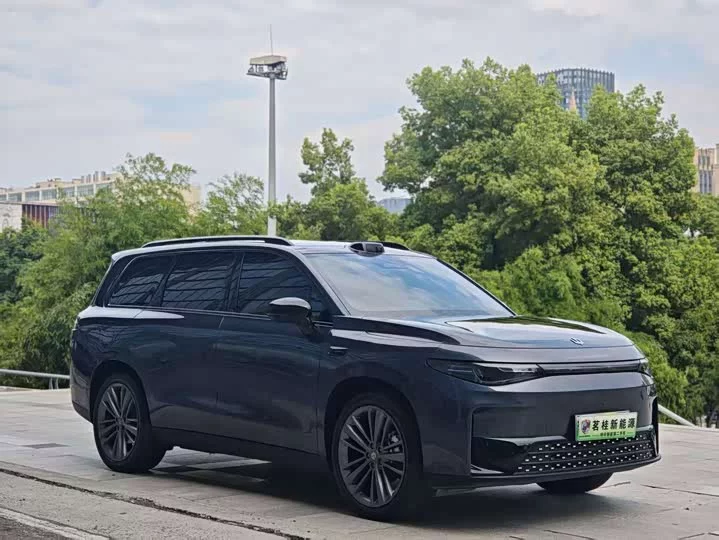 Leapmotor C16