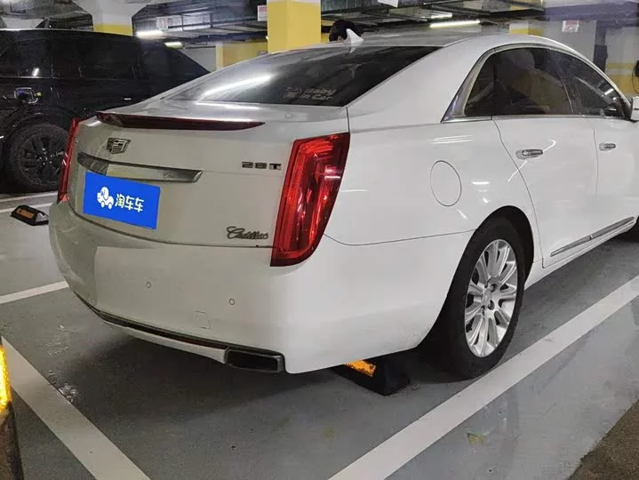 Cadillac XTS