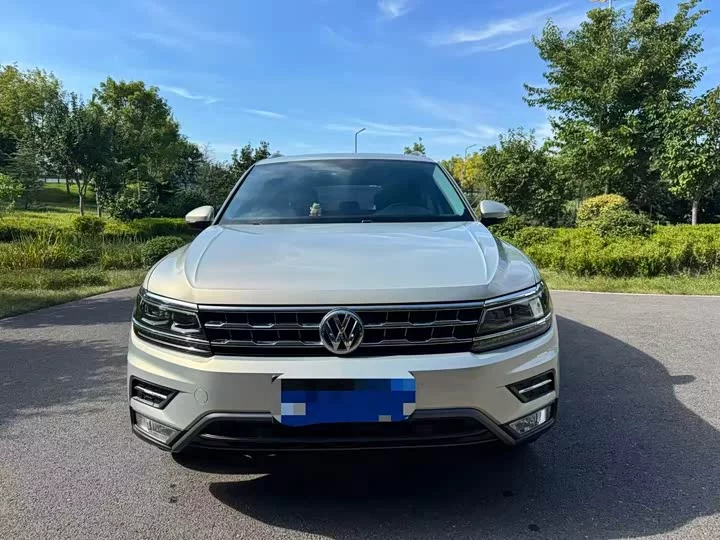 Volkswagen Tiguan L