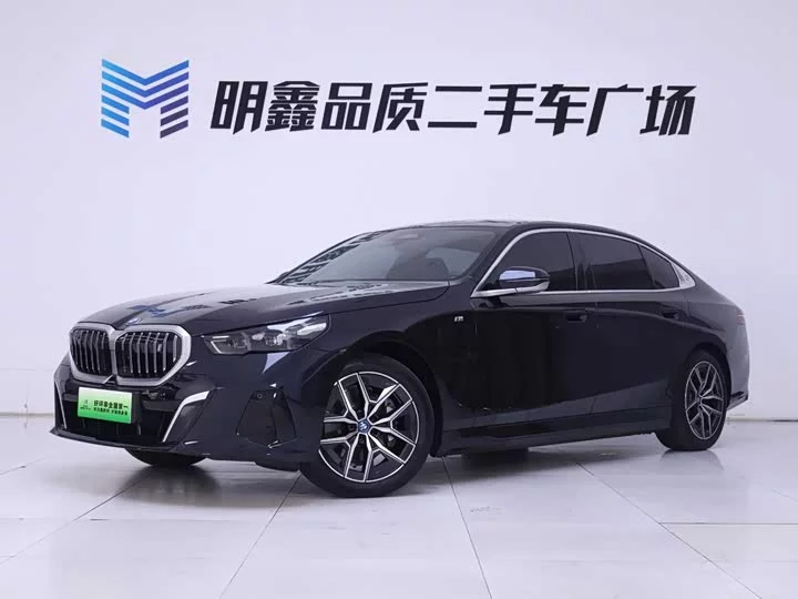 BMW i5