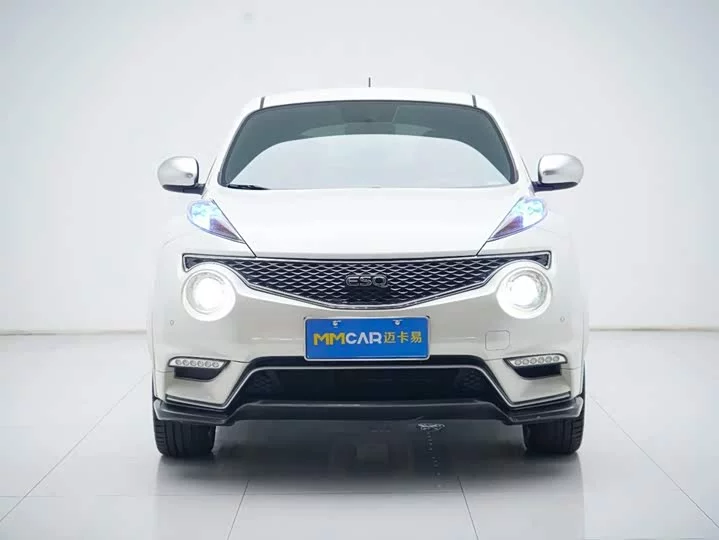Infiniti ESQ