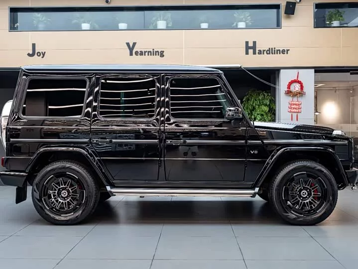Mercedes-Benz G-rated