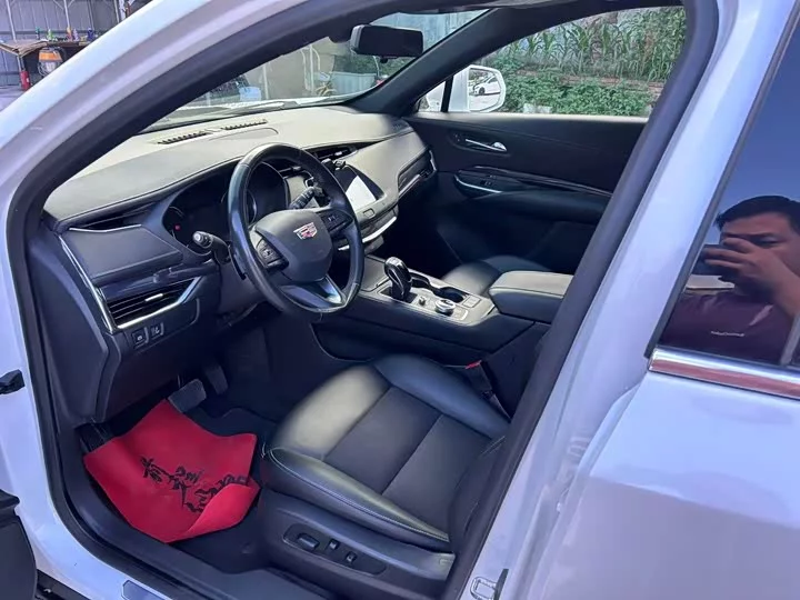 Cadillac XT4