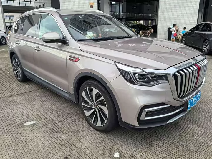 Hongqi HS7