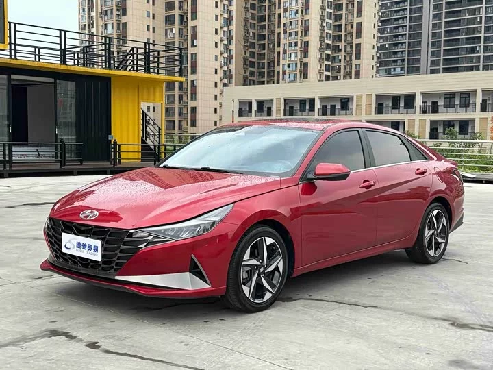 Hyundai Elantra