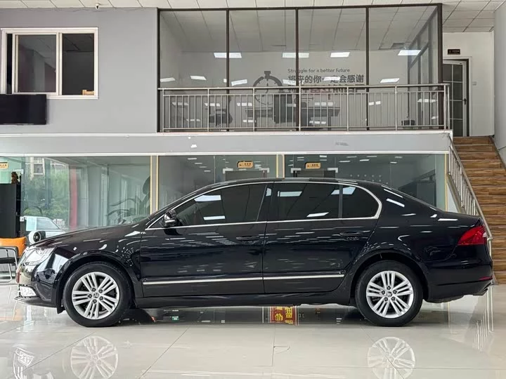 Skoda SuperB