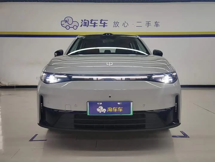 Leapmotor Zero running C10