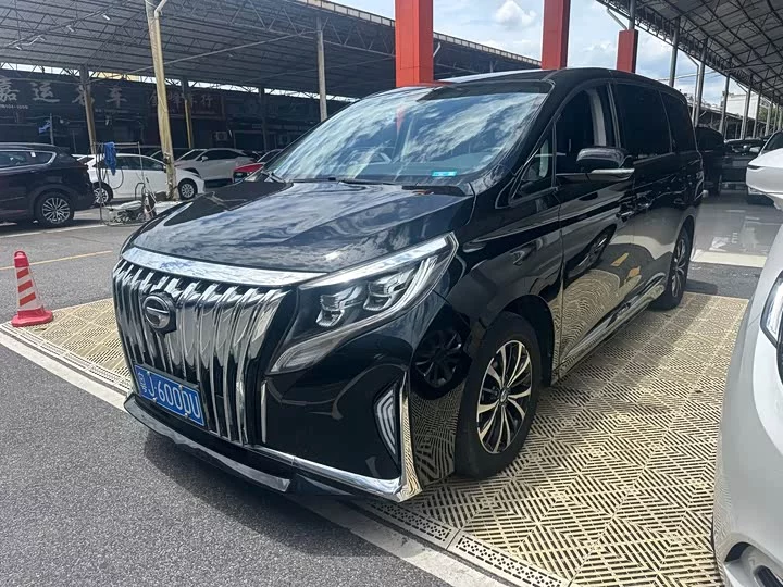 GAC Trumpchi M8