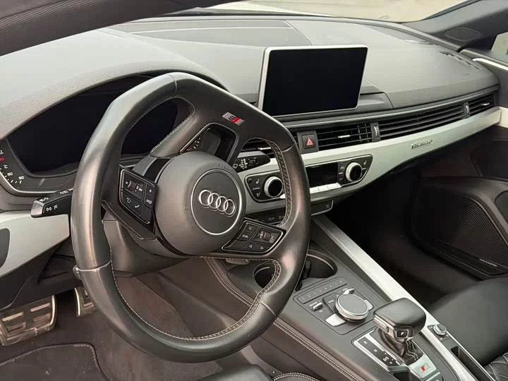Audi S5
