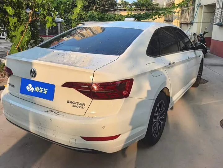 Volkswagen Sagitar