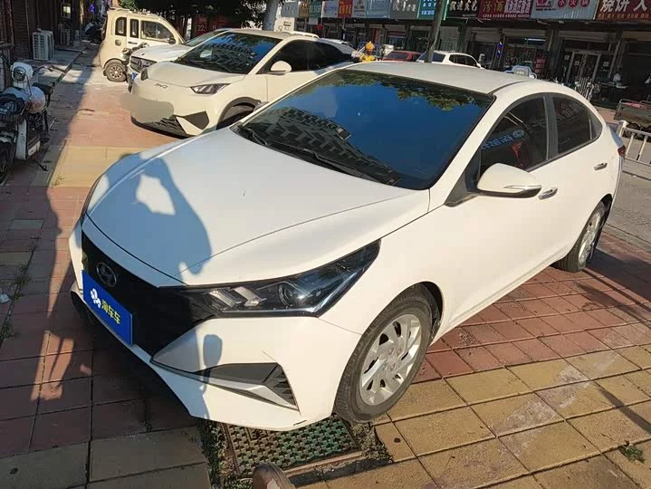 Hyundai Accept