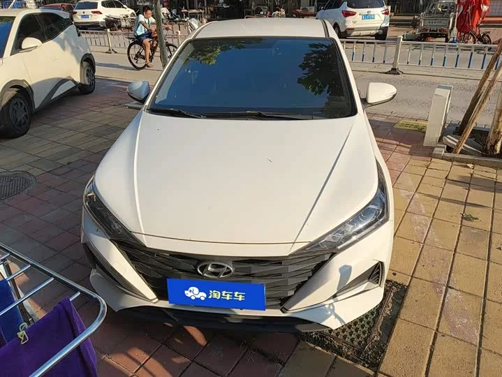 Hyundai Accept
