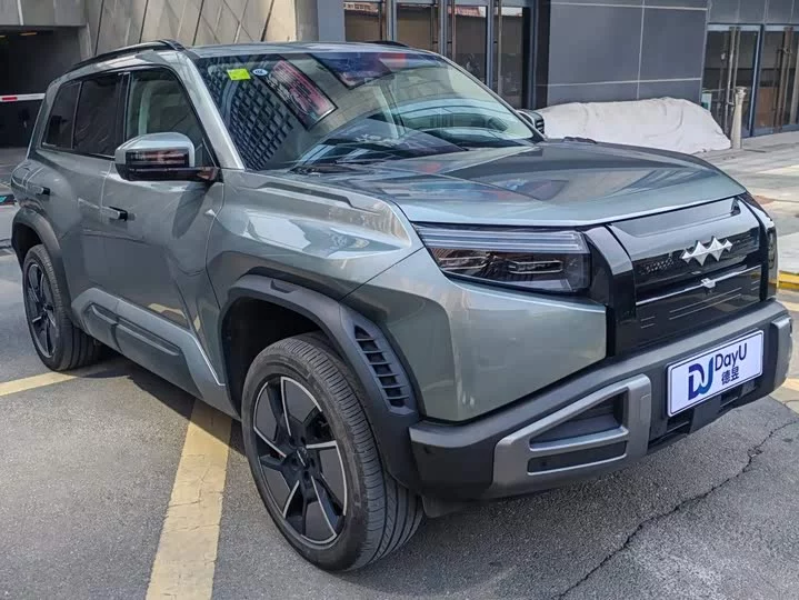 BYD Leopard Titanium 3