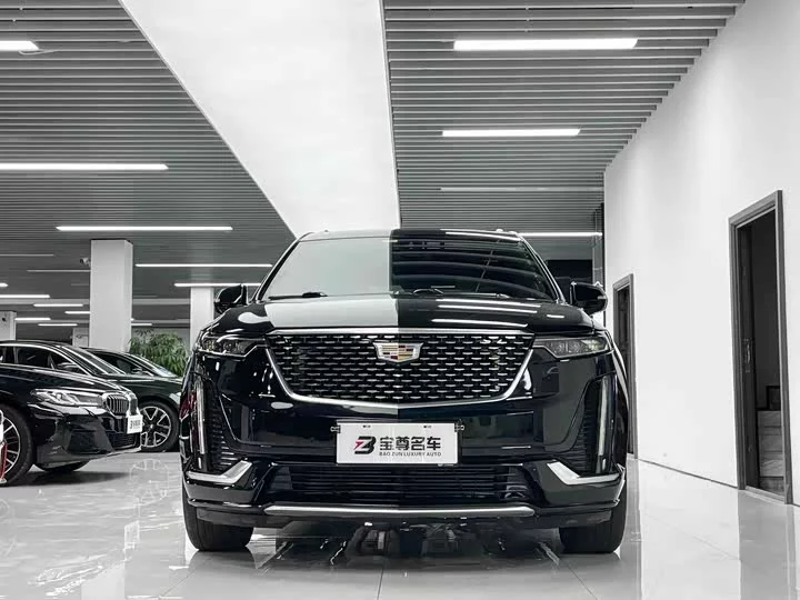Cadillac XT6