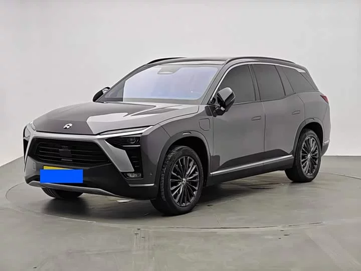 NIO ES8