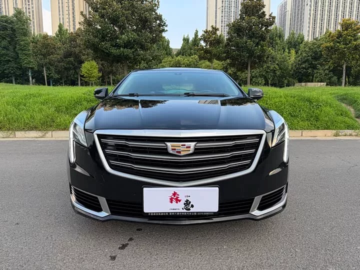 Cadillac XTS