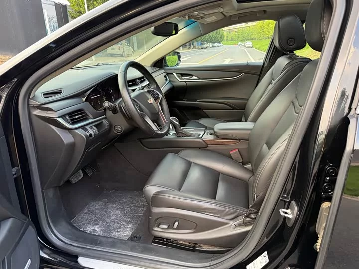 Cadillac XTS