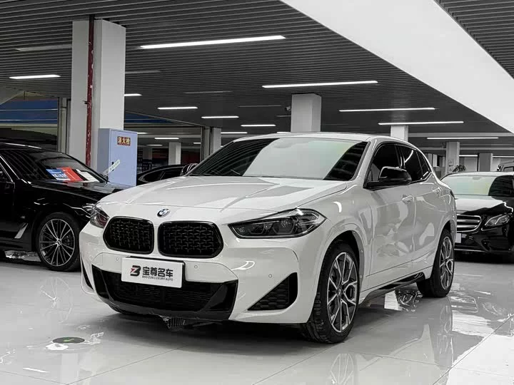 BMW X2