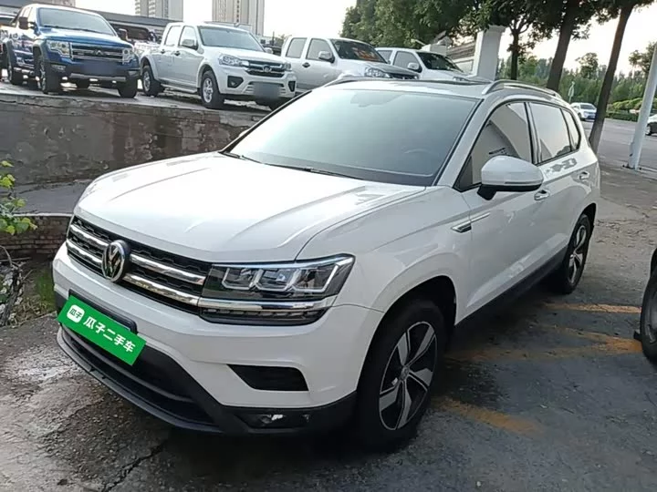Volkswagen Tharu