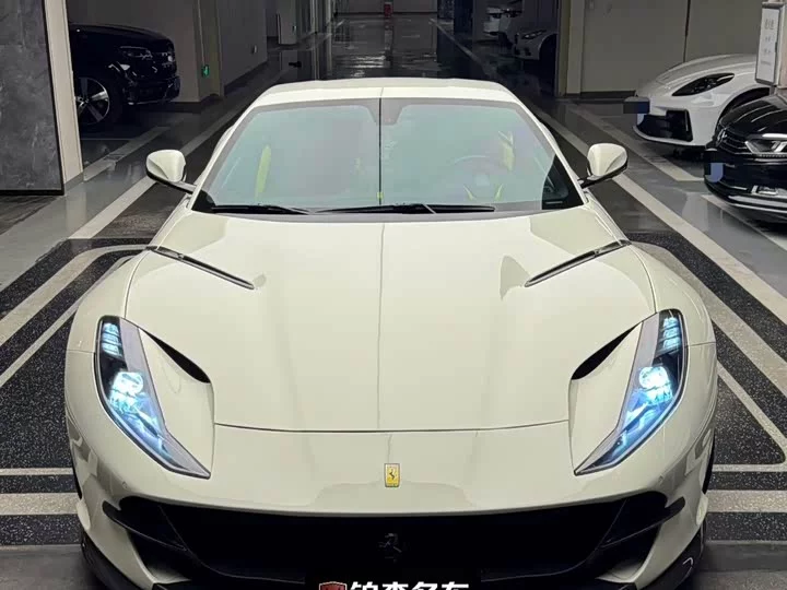 ferrari 812