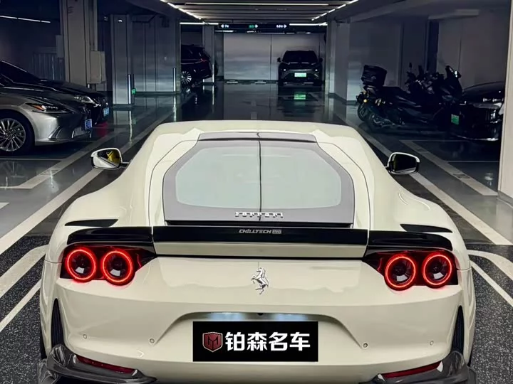 ferrari 812