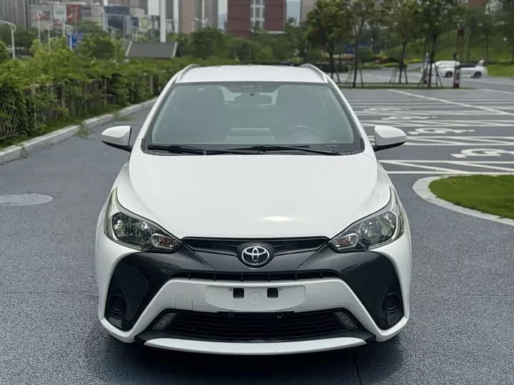 Toyota Yaris L