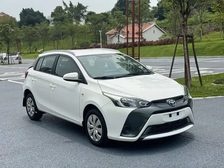 Toyota Yaris L