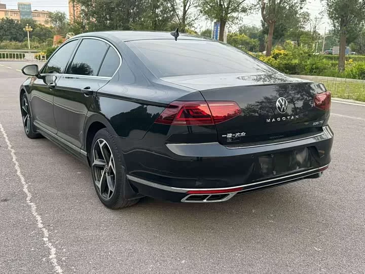 Volkswagen Magotan