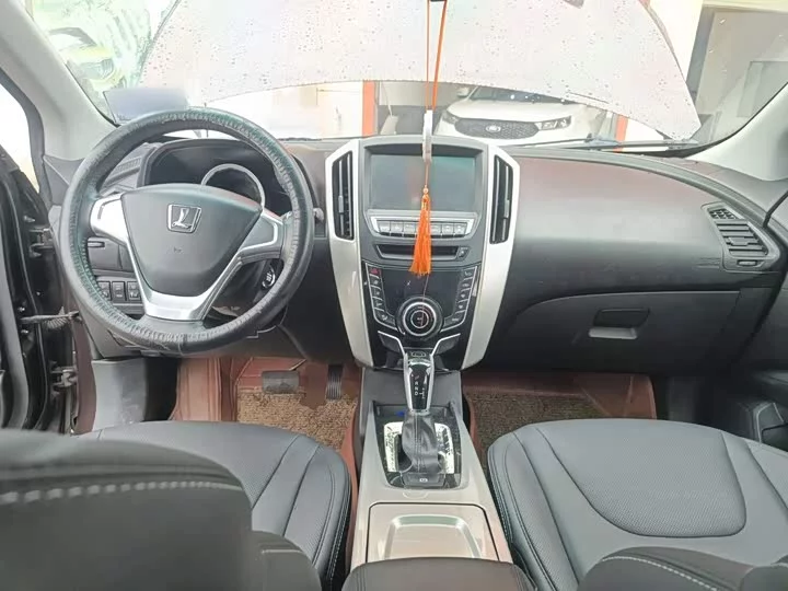Nazhijie You6 SUV