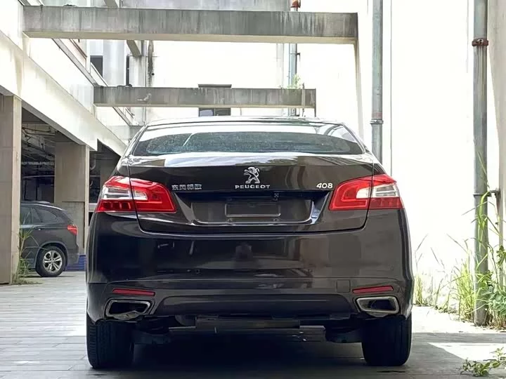 Peugeot 408