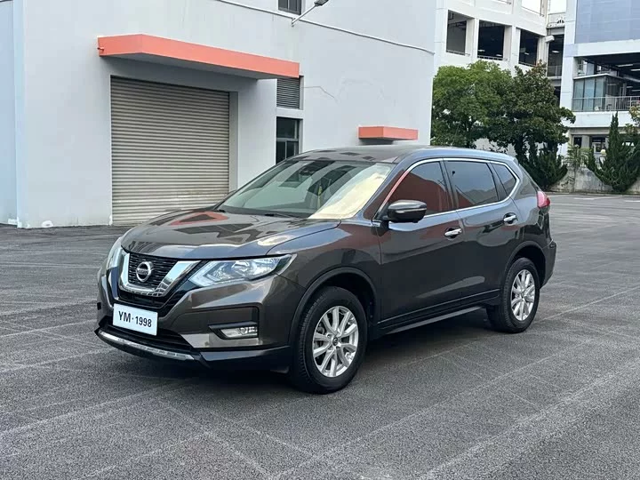 Nissan Qijun