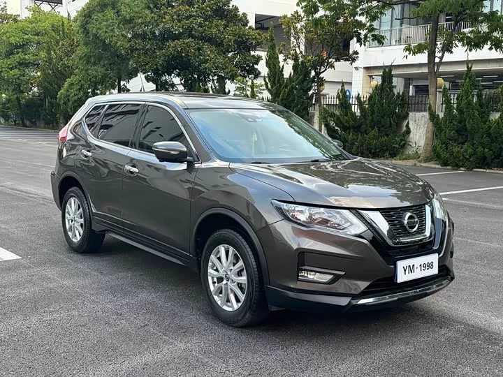 Nissan Qijun