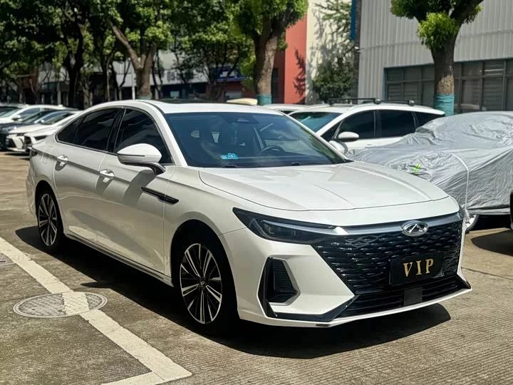 Chery Arrizo 8