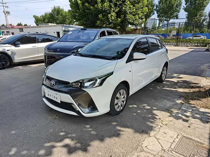 Toyota Yaris L