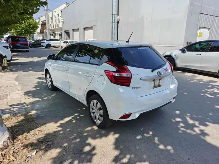 Toyota Yaris L