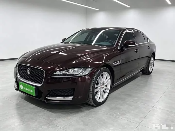 Jaguar XFL