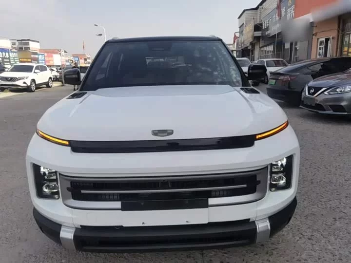 Geely ICON