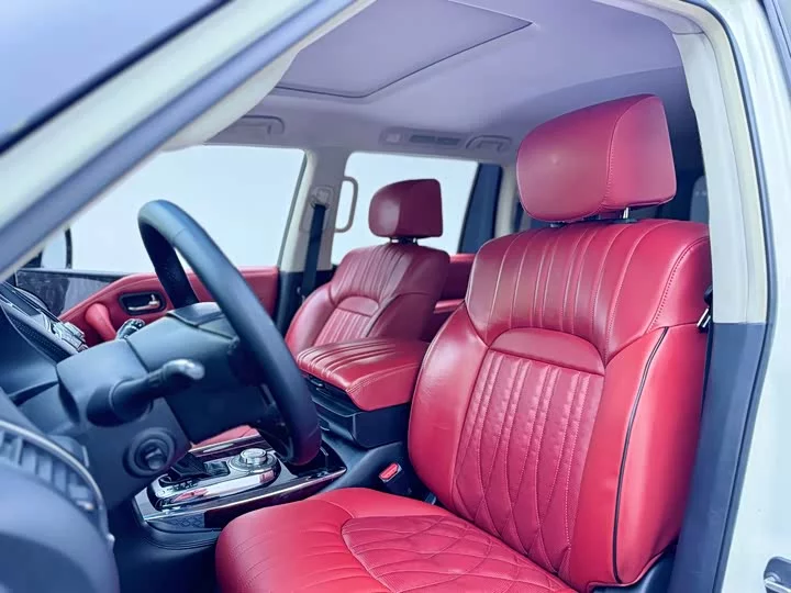 Infiniti QX80