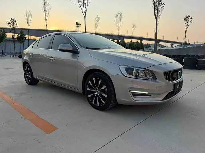 Volvo S60