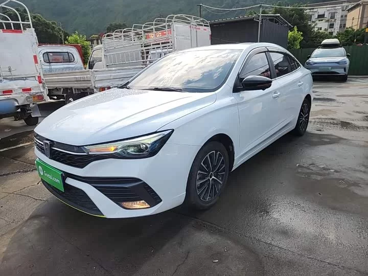 Roewe i5