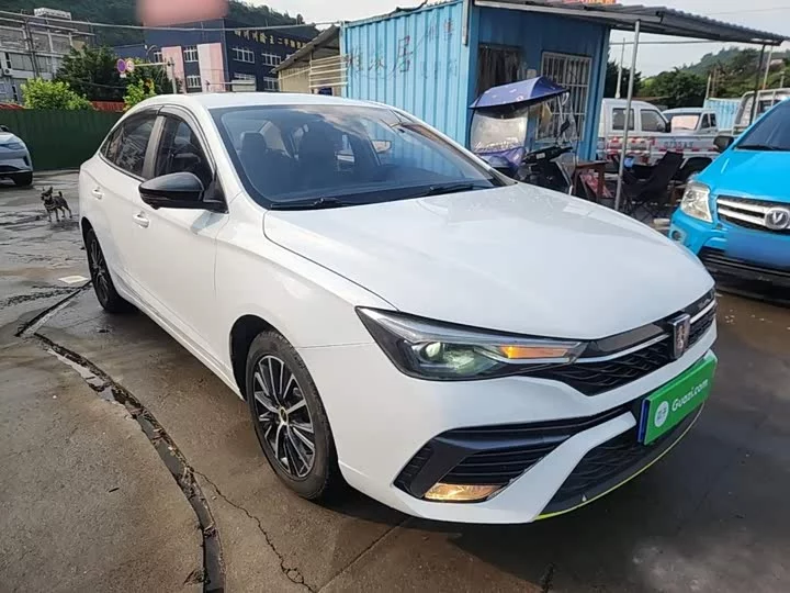 Roewe i5