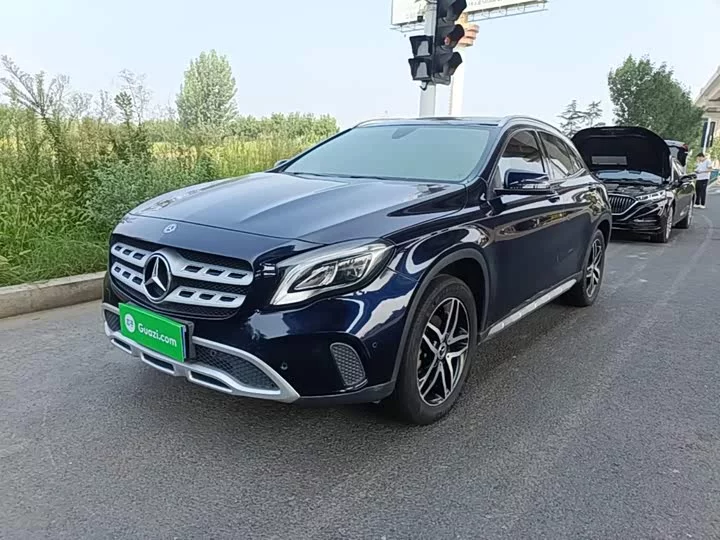 Mercedes-Benz GLA