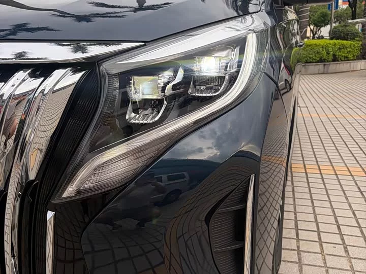 GAC Trumpchi M8