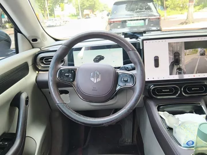 Leapmotor Zero running C11