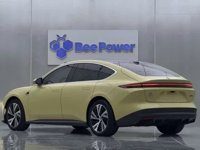 NIO ET5