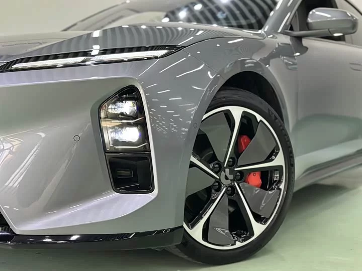 NIO ET5T
