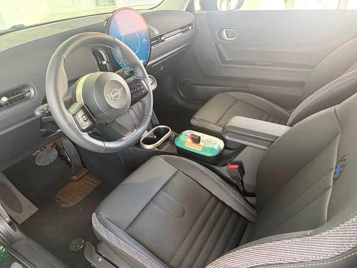 MINI 