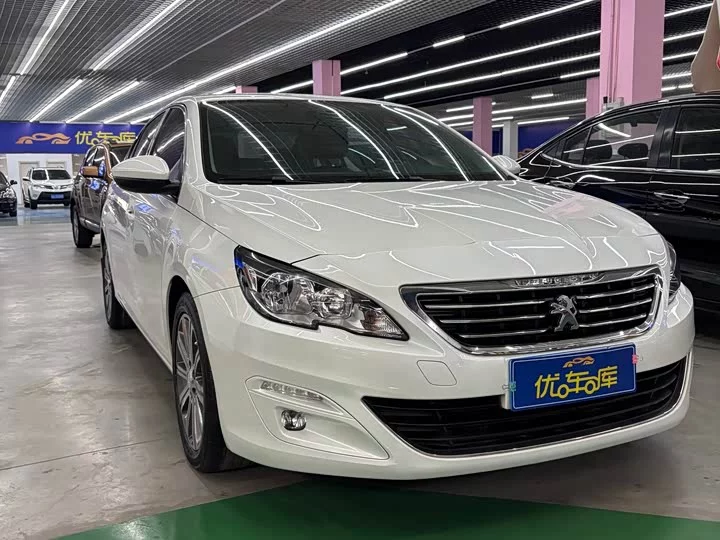 Peugeot 408