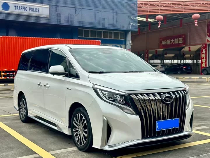 GAC Trumpchi M8