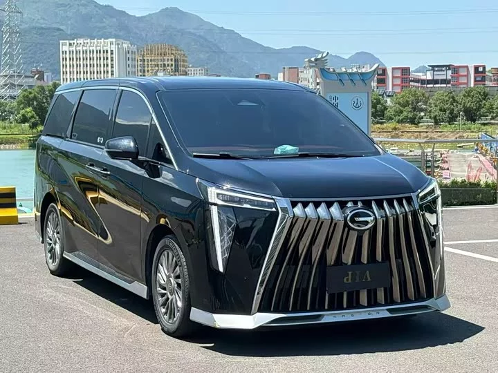 GAC Trumpchi M8